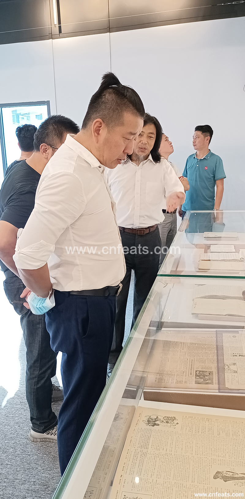 东华房地产公司鲍理华.jpg